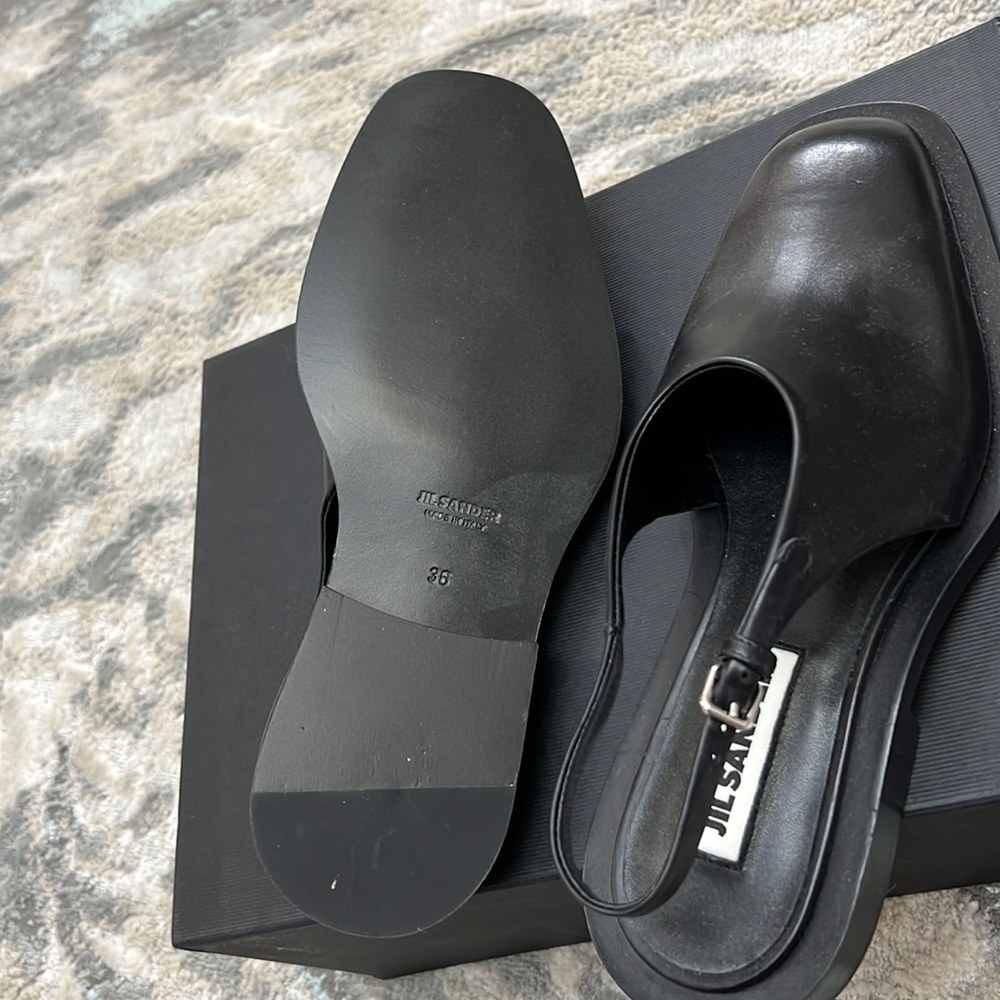 JIL SANDER
Slingback Leather Flat Sandals - Picture 6 of 12